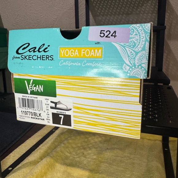 518.522. 524. . NEW SIZE 10 Skechers Black Sandals with Rhinestone Accents - Picture 8 of 8